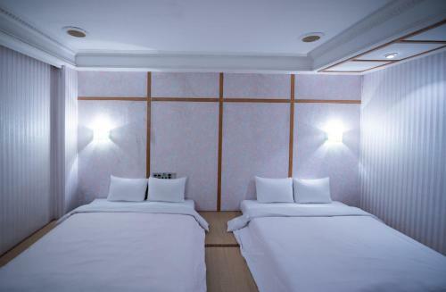 Posada Empire Hotel