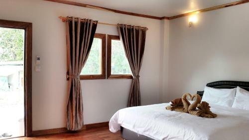 Hostal Lipe Village