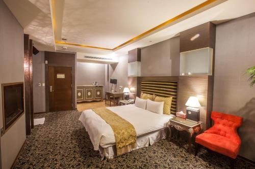 Spring Breeze Hotel