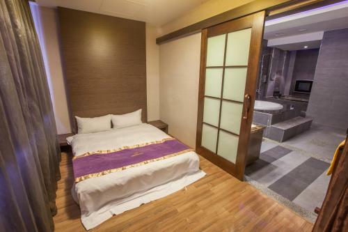 Spring Breeze Hotel