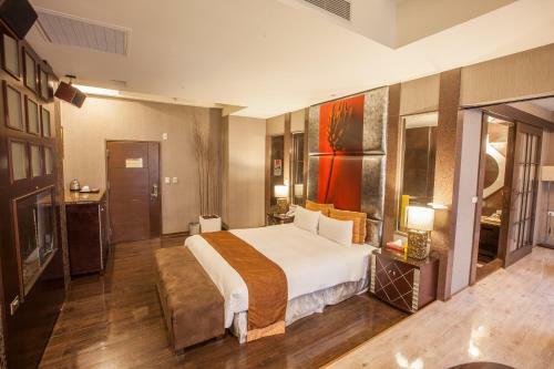 Spring Breeze Hotel