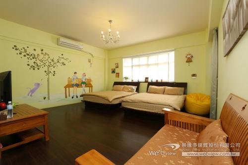 Yellow Cat B&B