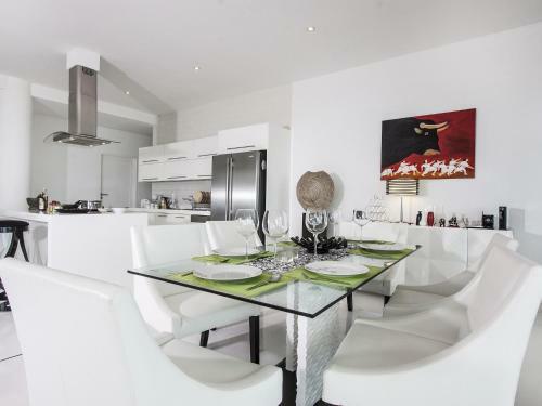 Bophut View Penthouse 3-bed Apartment
