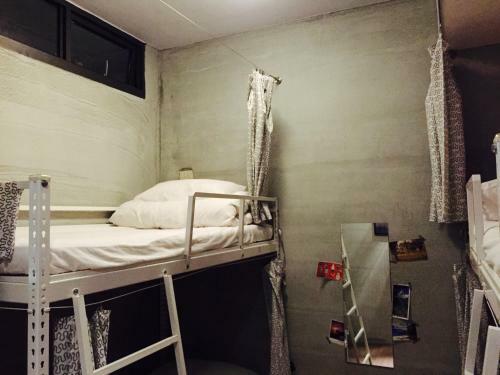 Comma Hostel