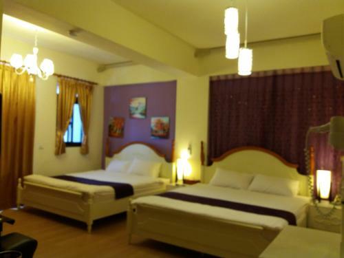 Money B&B