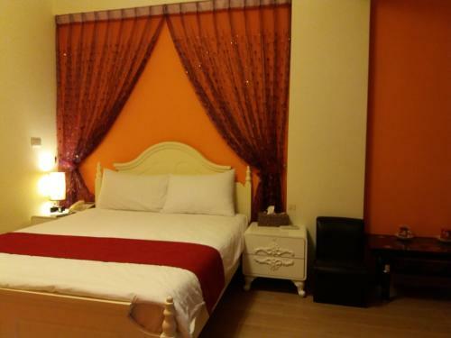 Money B&B