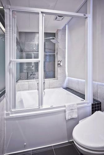 V-one Hotel - Ningxia No. 2 Inn