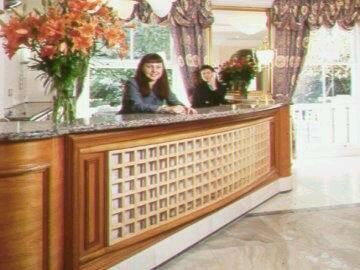 Pembridge Palace Hotel