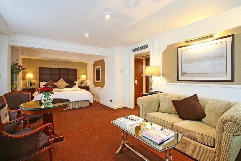 Hotel Rathbone