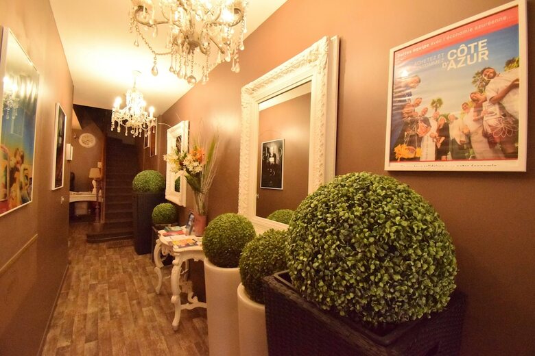 Hotel Azur Cannes Le Romanesque