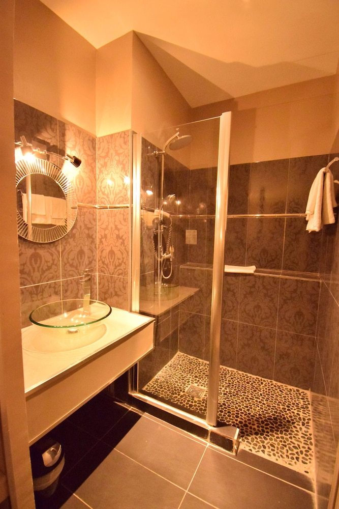 Hotel Azur Cannes Le Romanesque