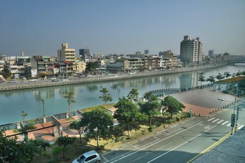 Wei-yat Grand Hotel