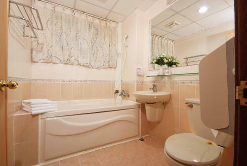 Pink Lotus Hotel
