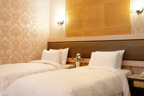 Pink Lotus Hotel