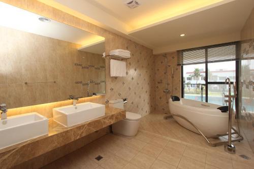 Bed & Breakfast Dozen Park Kenting