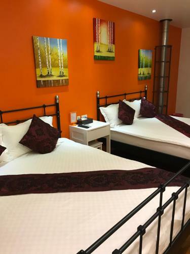 Bed & Breakfast Red Chimney Hostel