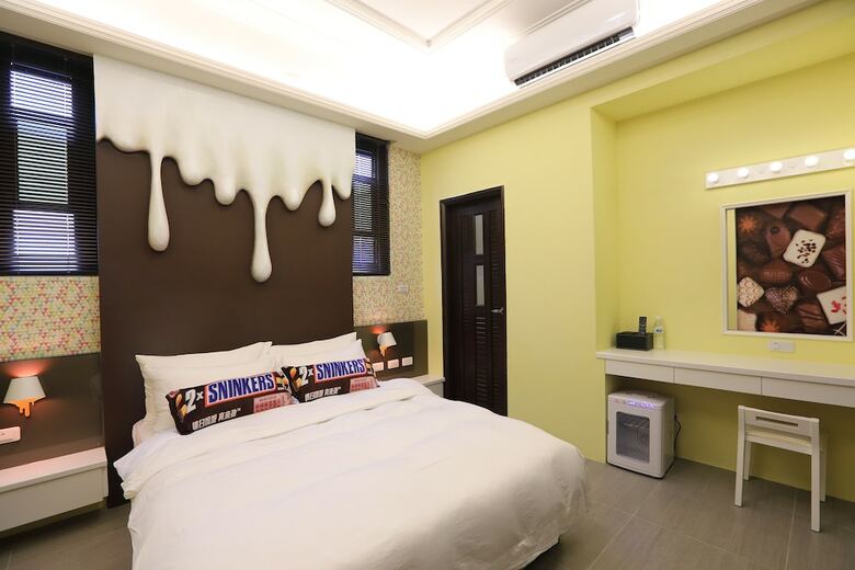 Hotel Happiness Station B&B