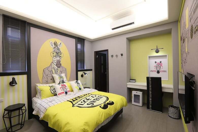 Hotel Happiness Station B&B