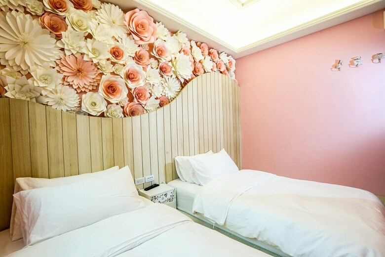 Hotel Happiness Station B&B