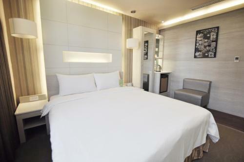 Kindness Hotel - Zhongshan Bade Branch