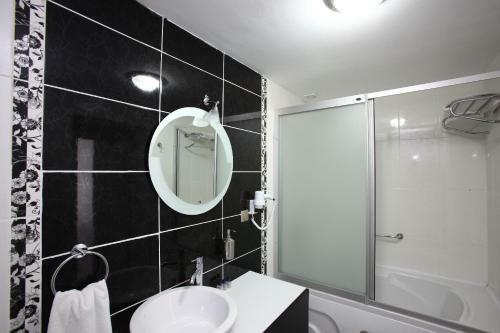 Delfi Hotel Spa & Wellness Center
