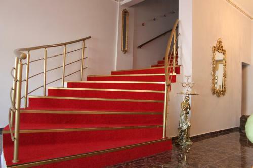 Huri & Nuri Hotel
