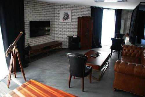 Check Inn Suite Hotel & Spa