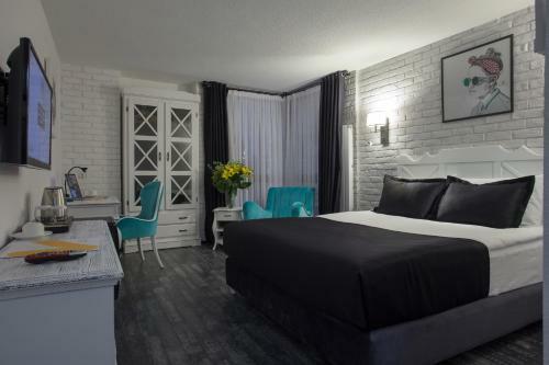Check Inn Suite Hotel & Spa