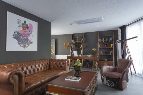 Check Inn Suite Hotel & Spa
