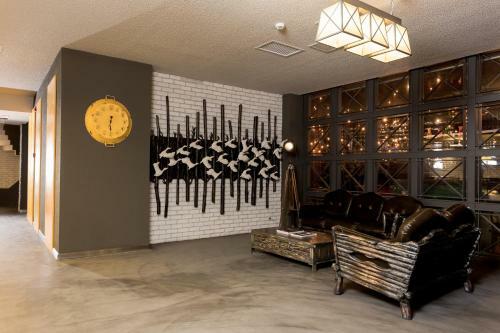 Check Inn Suite Hotel & Spa