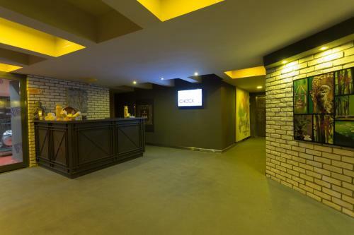 Check Inn Suite Hotel & Spa