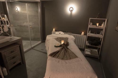 Check Inn Suite Hotel & Spa
