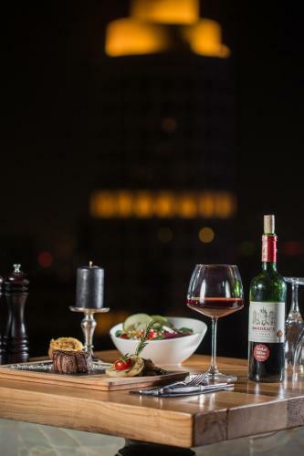 Check Inn Suite Hotel & Spa