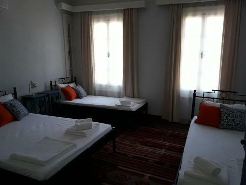 Hostal Madra House