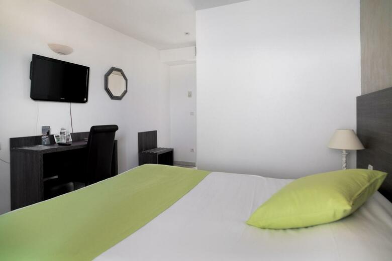 Ariane Hotel