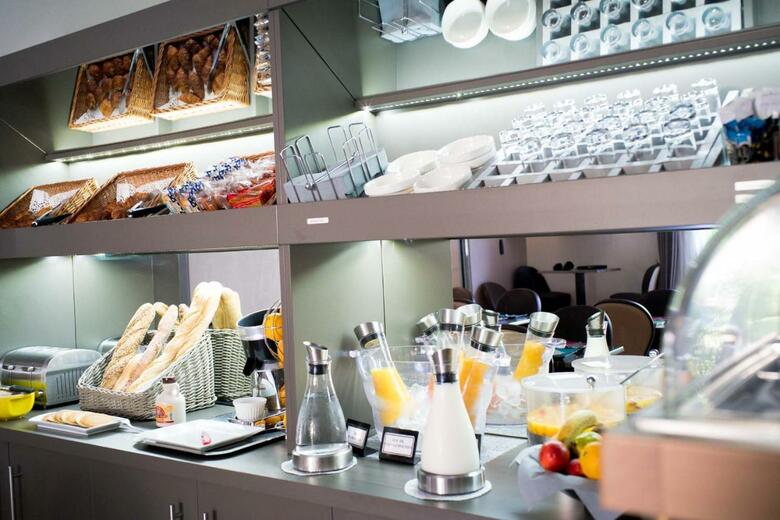 Ariane Hotel