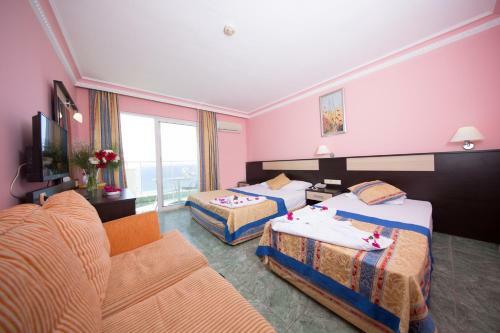 First Class Hotel (all Inclusive)