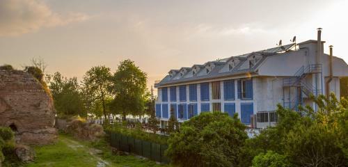 Limnades Hotel ?znik