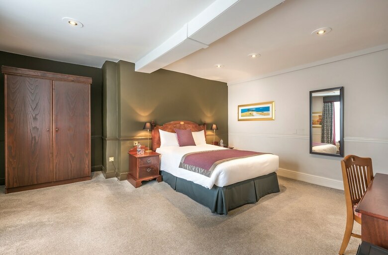 The Swan Hotel