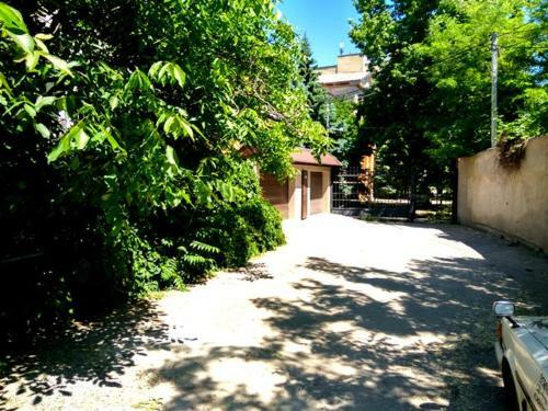 Apartments On Rulevoy Pereulok