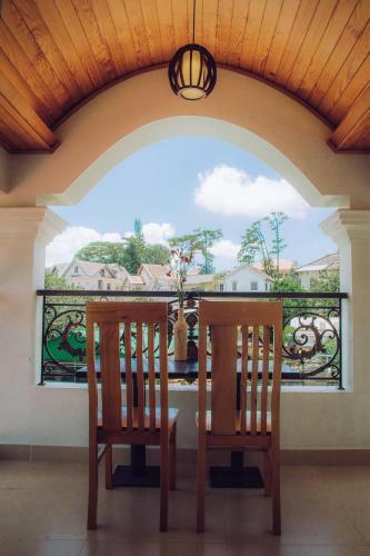 Hostal Woody House