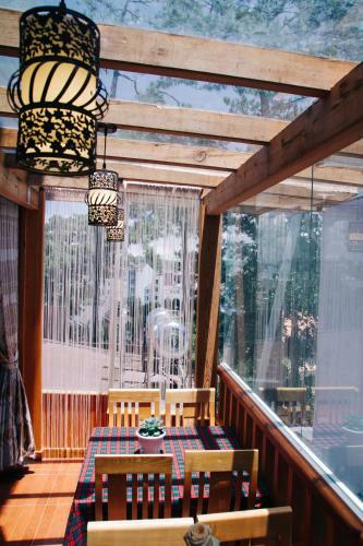 Hostal Woody House