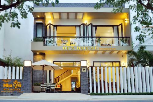 Bi's House Homestay