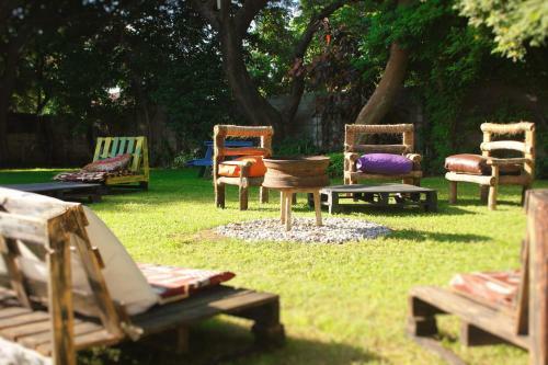 Wanderers Backpackers And Campsite