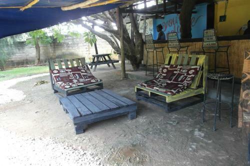 Wanderers Backpackers And Campsite
