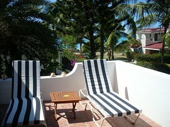 Hotel Antigua Village