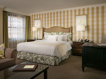 The Raphael Hotel, Autograph Collection
