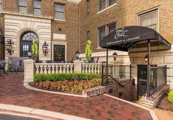 The Raphael Hotel, Autograph Collection