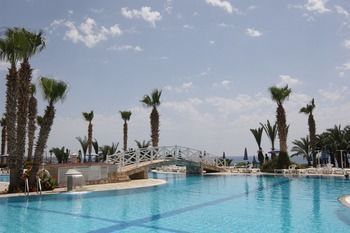 Ascos Coral Beach Hotel