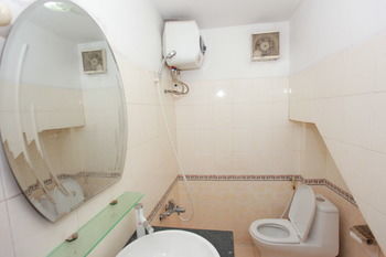 Le Petit Hanoi Hotel
